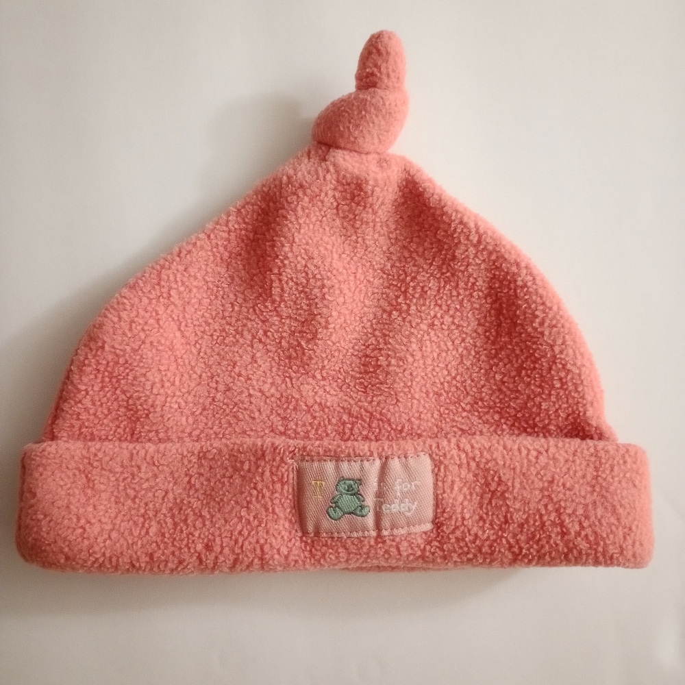 🍭🩷❄️ Beanie Hat 🧸 T is for Teddy